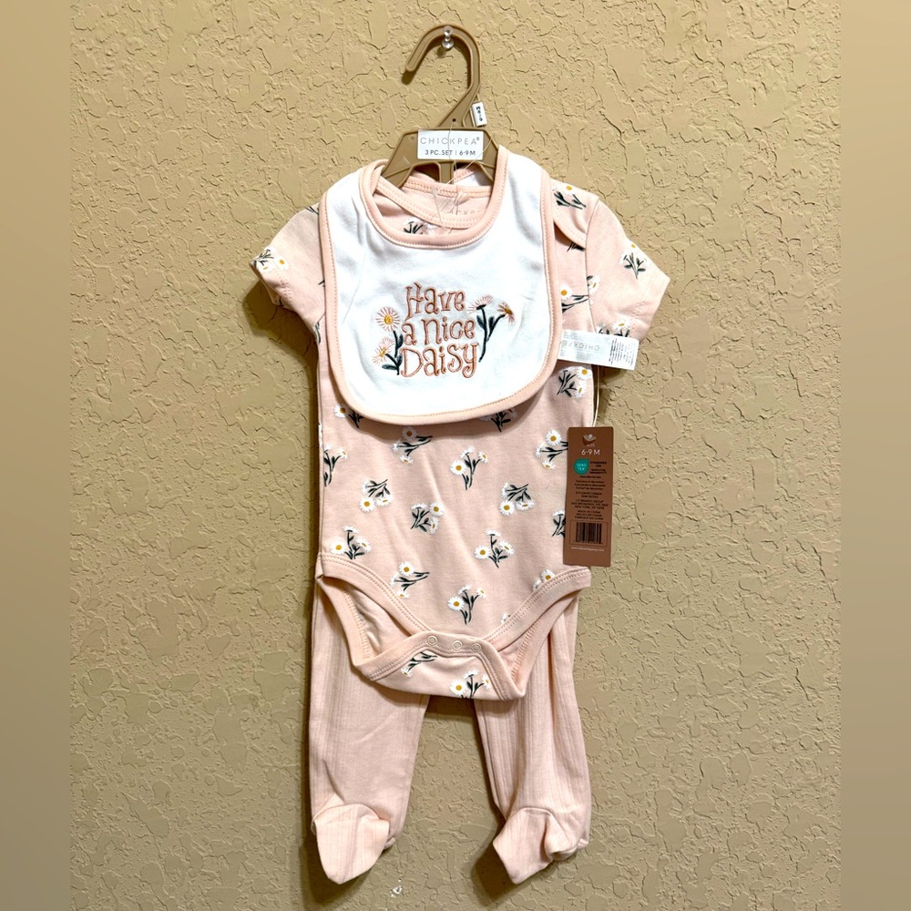 Chickpea Baby Onesie and Bib Set - Pink Floral